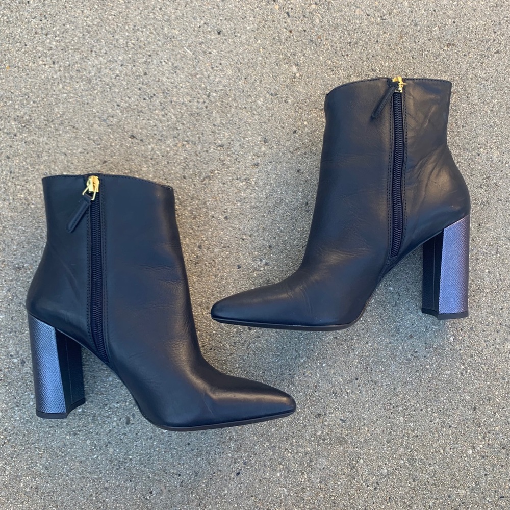 Nine West NWOT Navy Blue Boots Metallic Heel 6.5